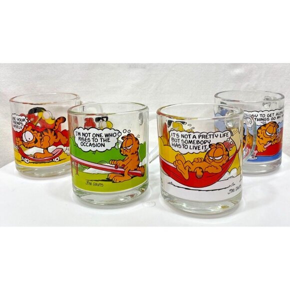 Set of 4 Garfield 1978 McDonalds Glass Mugs Coffee Cups Jim Davis Odie VTG - Picture 1 of 15